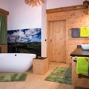Chalet Schoenbuchet, Mauth